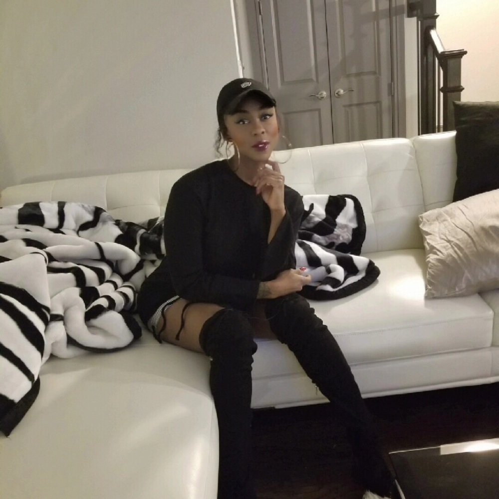 Meet your Posher, Erica